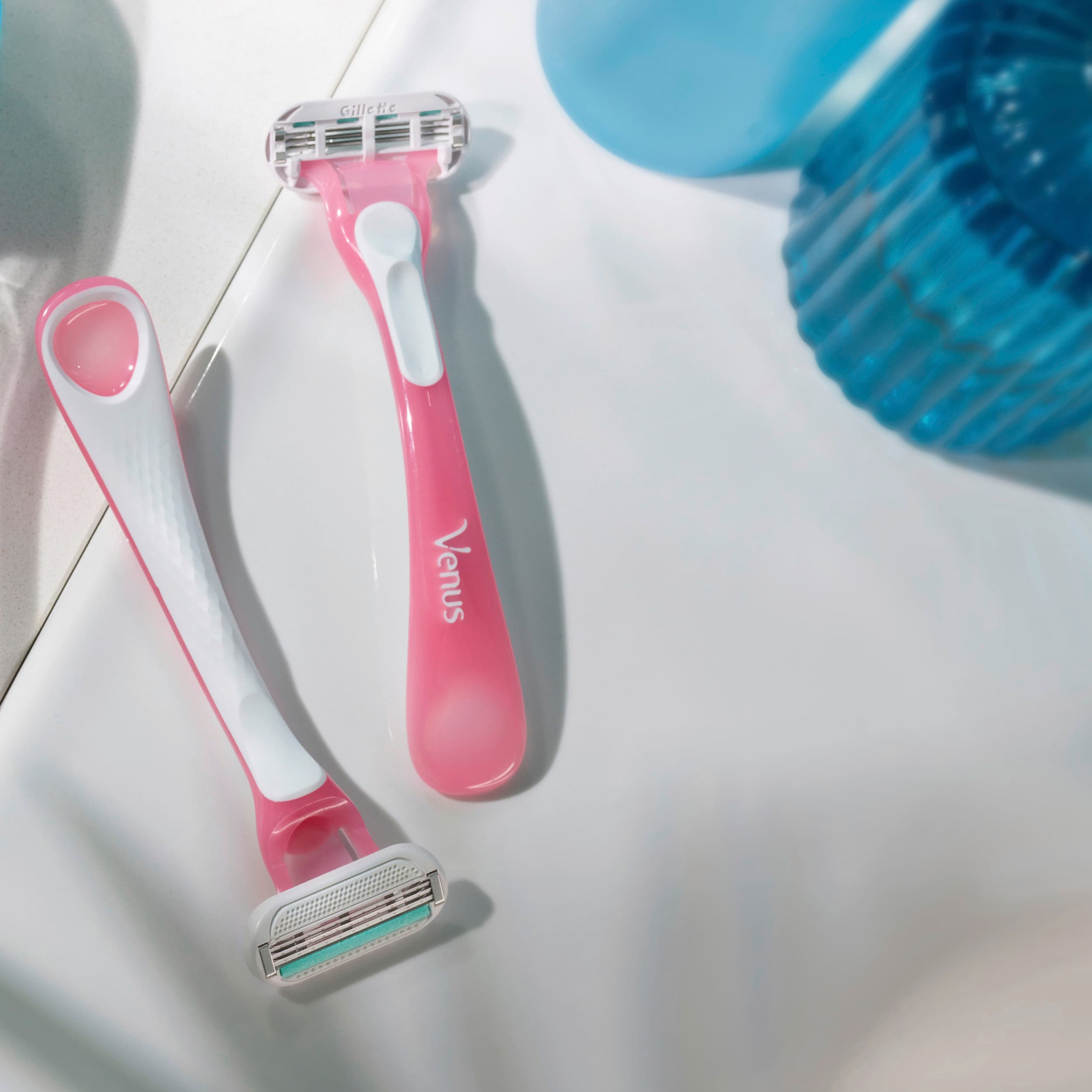 Produktbild Venus GILLETTE Rasierer Sensitive 3er 4 von 8