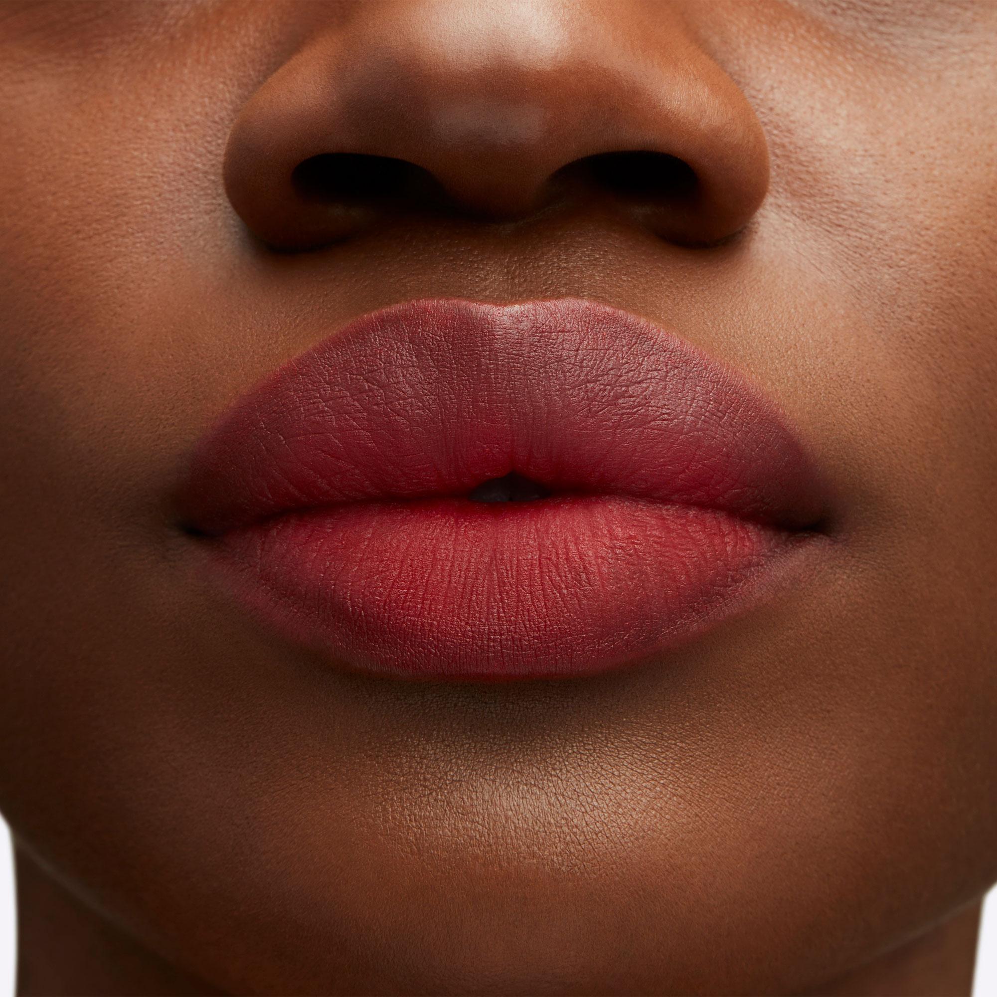 Produktbild MAC Powder Kiss Lipstick Ruby's Crew 4 von 5