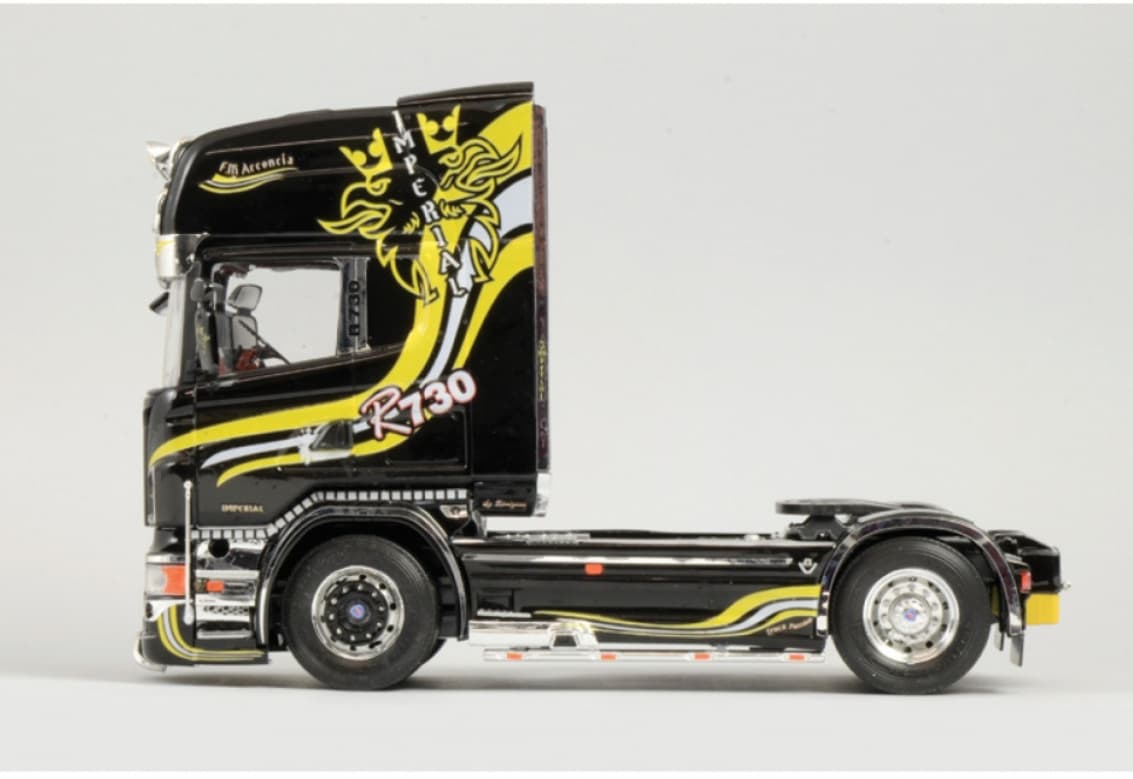 Produktbild Italeri 510003883 - 1:24 Scania R730 V8 Topline Imperial 3 von 3