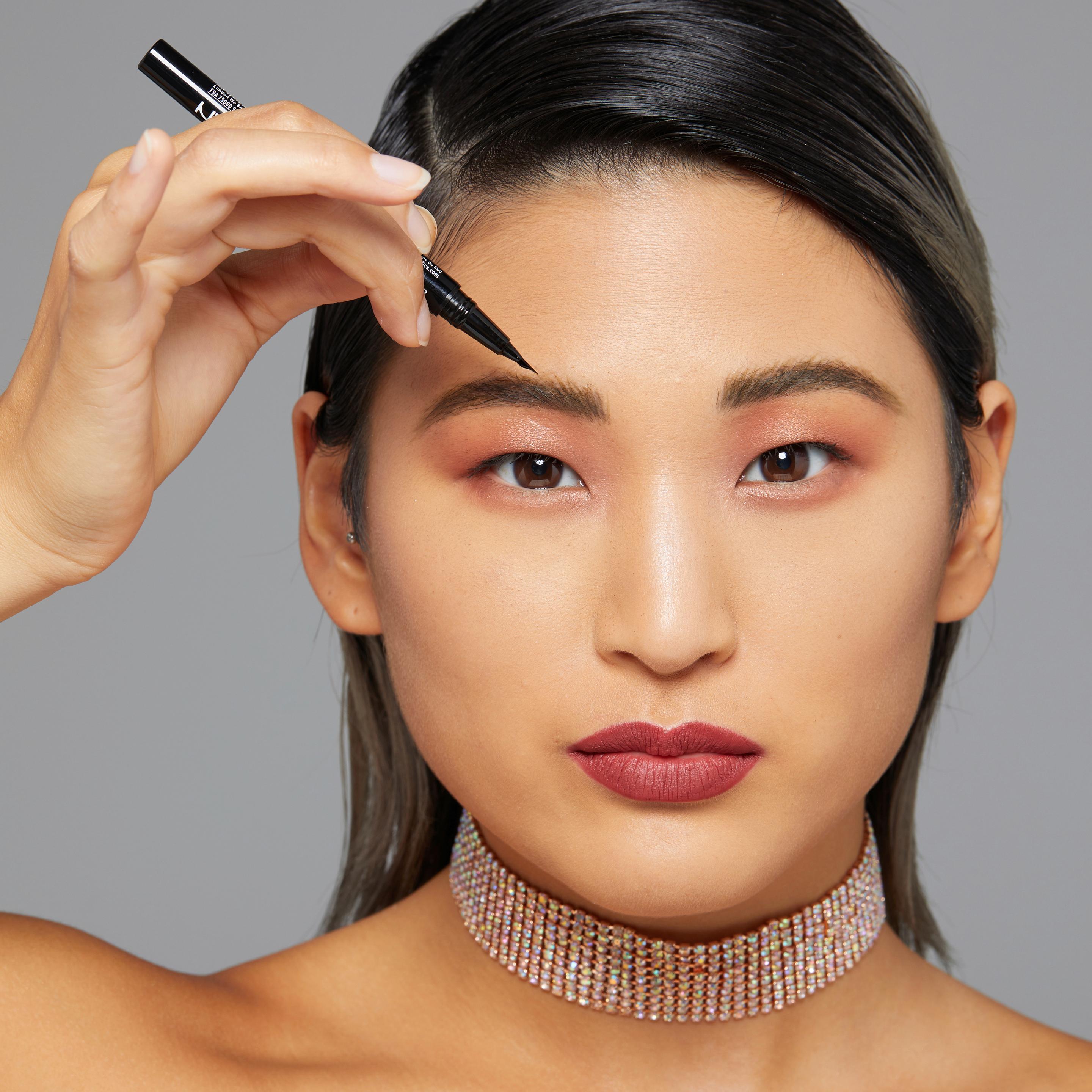 Produktbild NYX PROFESSIONAL MAKEUP Lift&Snatch Brow Tint Pen 11 von 12