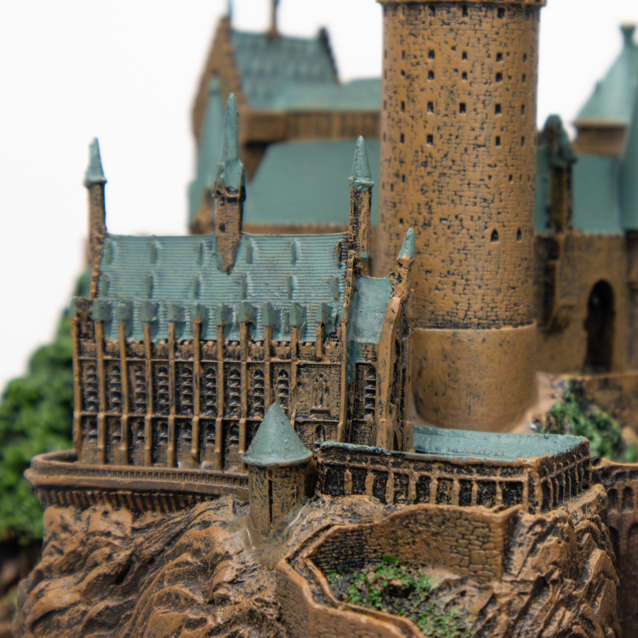 Produktbild The Noble Collection - Harry Potter - Collectibles - Hogwarts School Sculpture 5 von 9
