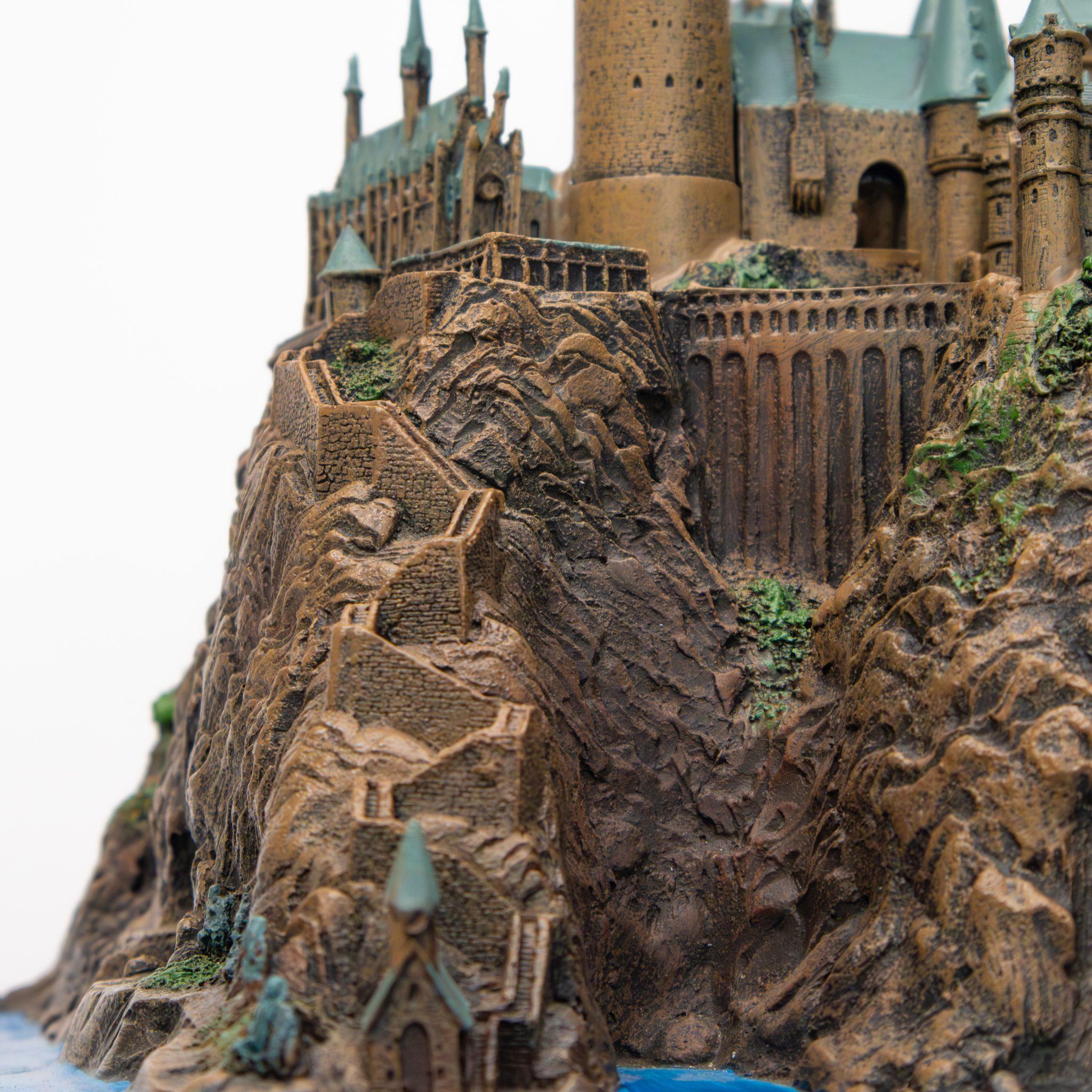 Produktbild The Noble Collection - Harry Potter - Collectibles - Hogwarts School Sculpture 6 von 9