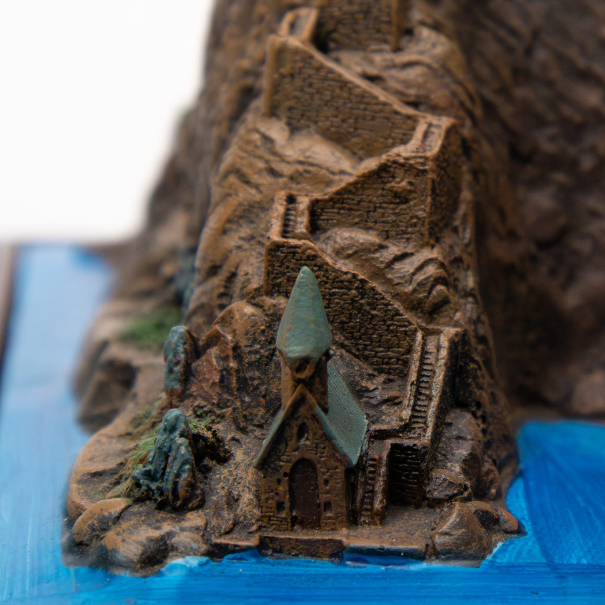 Produktbild The Noble Collection - Harry Potter - Collectibles - Hogwarts School Sculpture 2 von 9