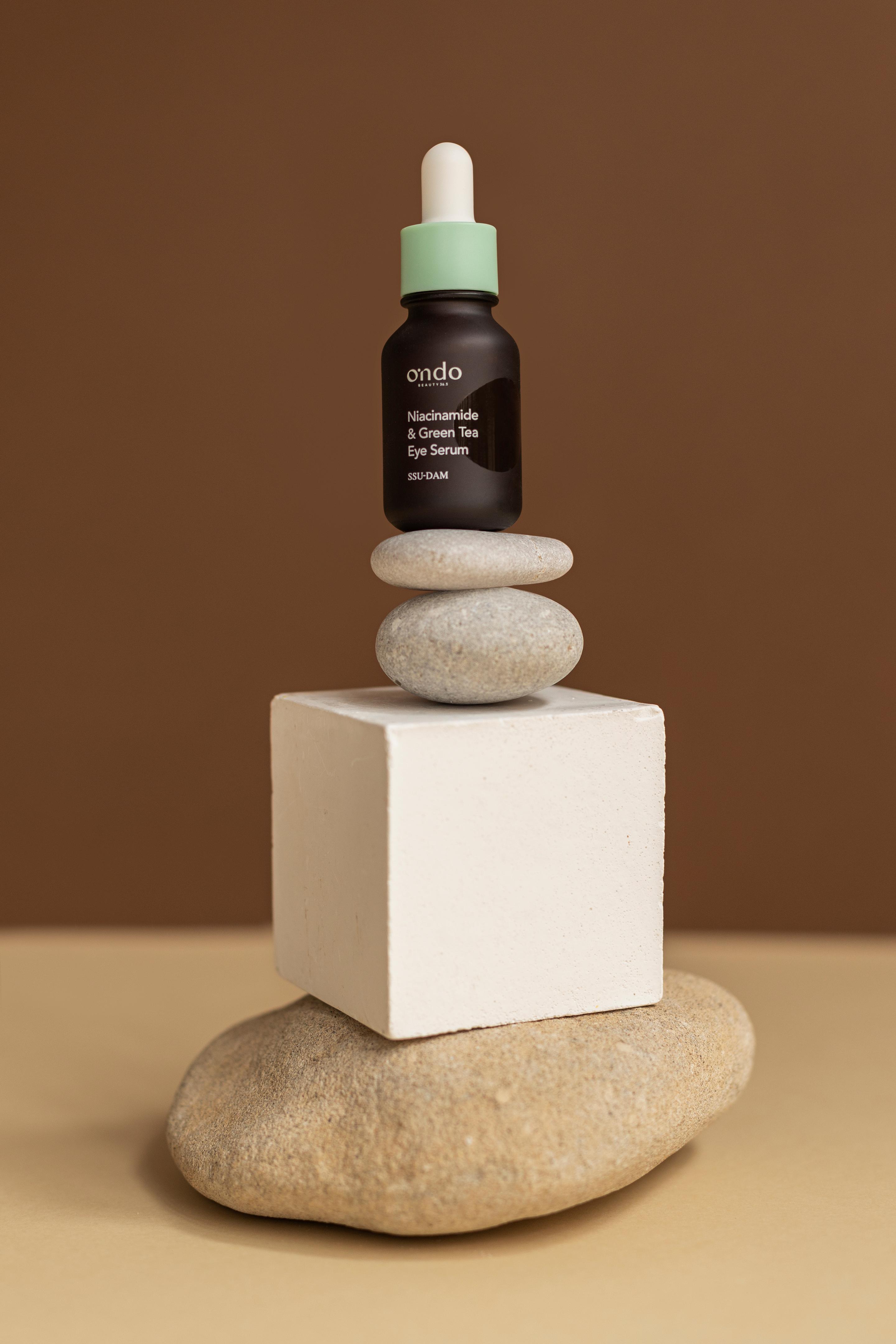 Produktbild Ondo Beauty 36.5 Niacinamide & Green Tea Eye Serum Ssu-Dam 3 von 5