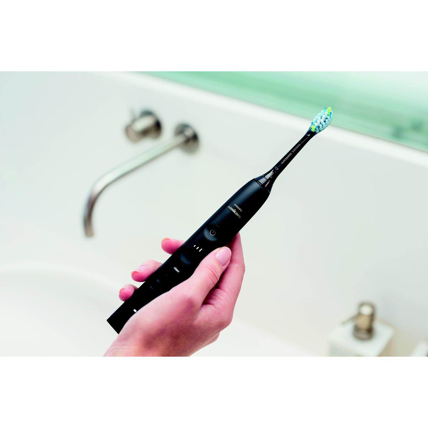 Produktbild PHILIPS Sonicare DiamondClean 9000 Elektrische Schallzahnbürste mit App, schwarz, HX9913/18 5 von 7