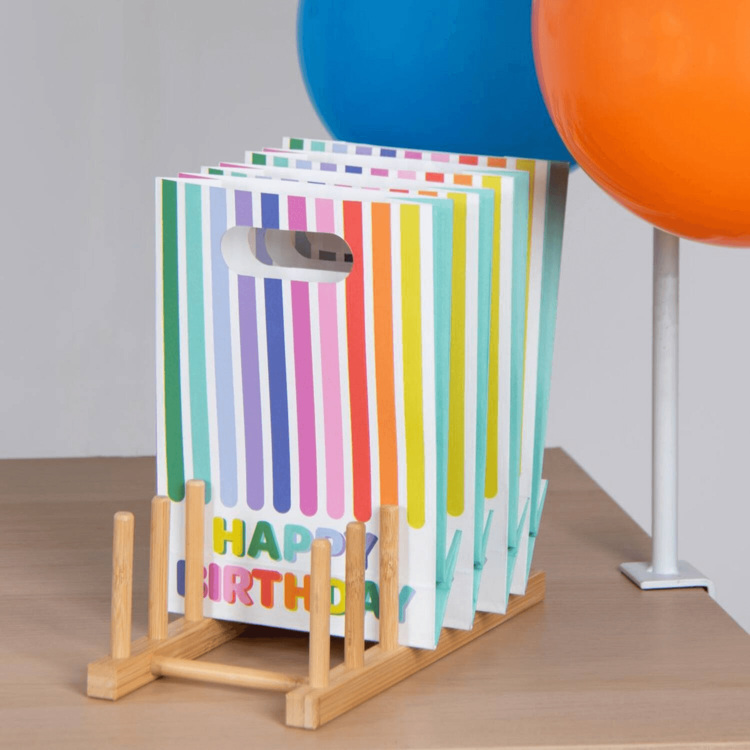 Folat Stripetastic Geschenktüten Happy Birthday 6 Stück, bunt, 15 x 22 x 6 cm