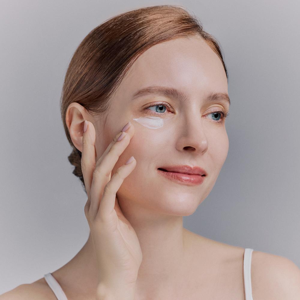 Produktbild WHAMISA Organic Flowers Eye Essence 4 von 8