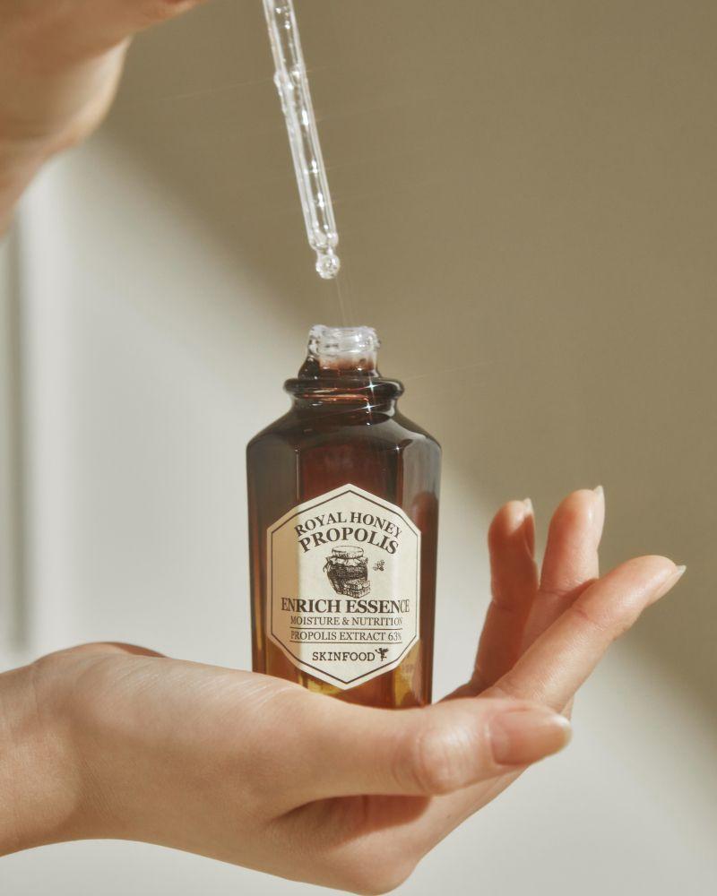 Produktbild Skinfood Royal Honey Propolis Enrich Essence 6 von 9