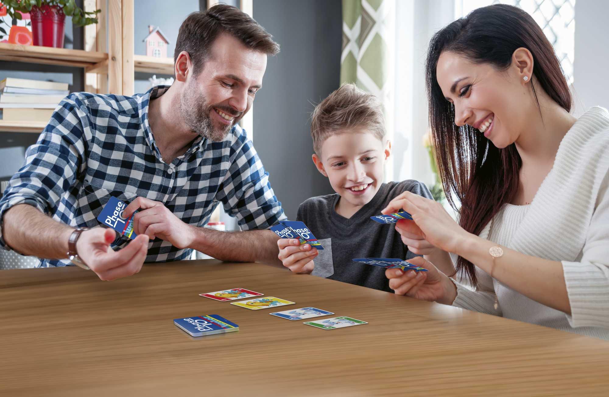 Produktbild Mattel Games Phase 10 Junior, Kartenspiel, Kinderspiel, Familienspiel 4 von 5