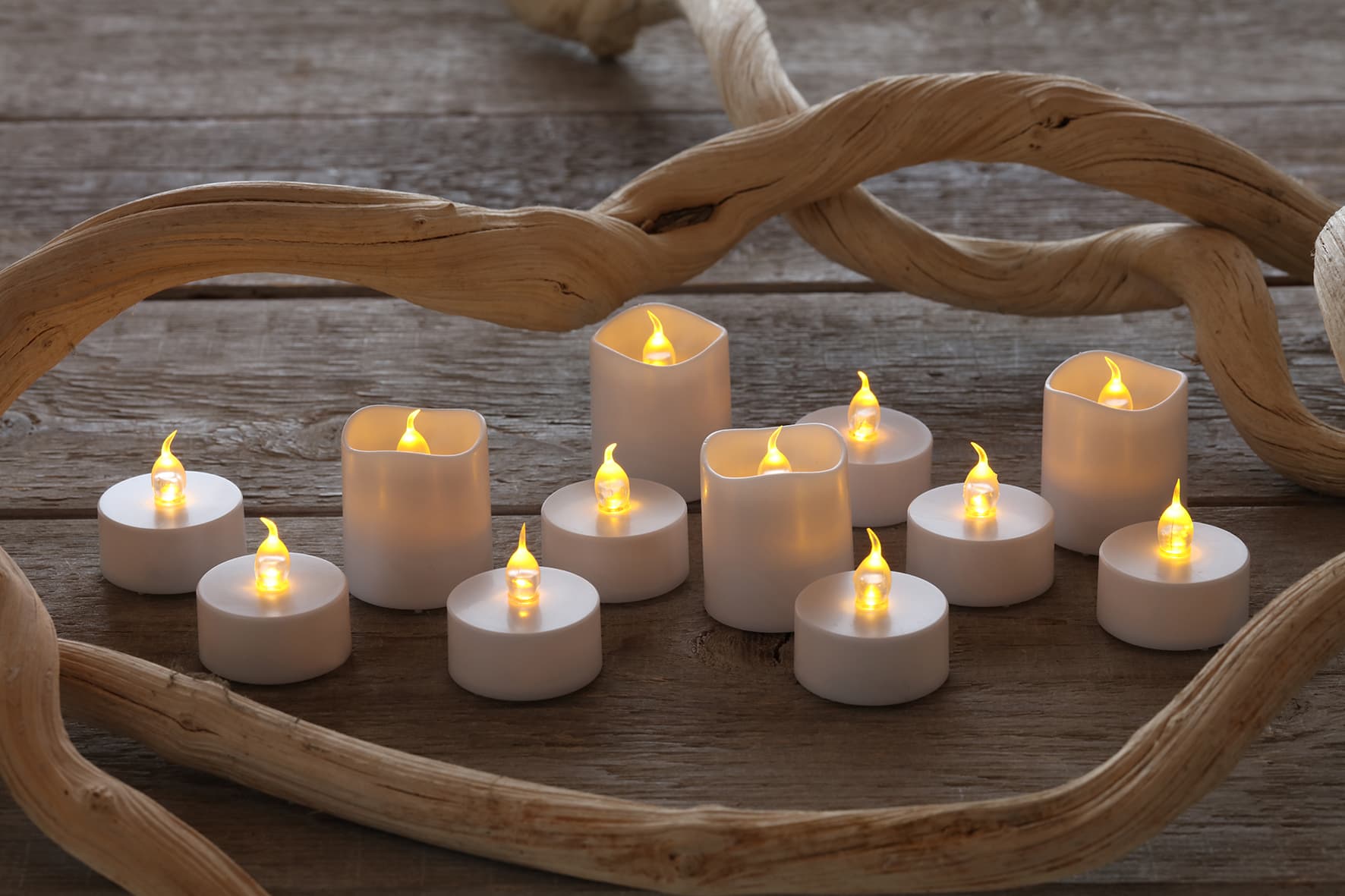 Produktbild flower Power LED-Teelichter und Votivkerzen NELE 12er Set 3 von 4