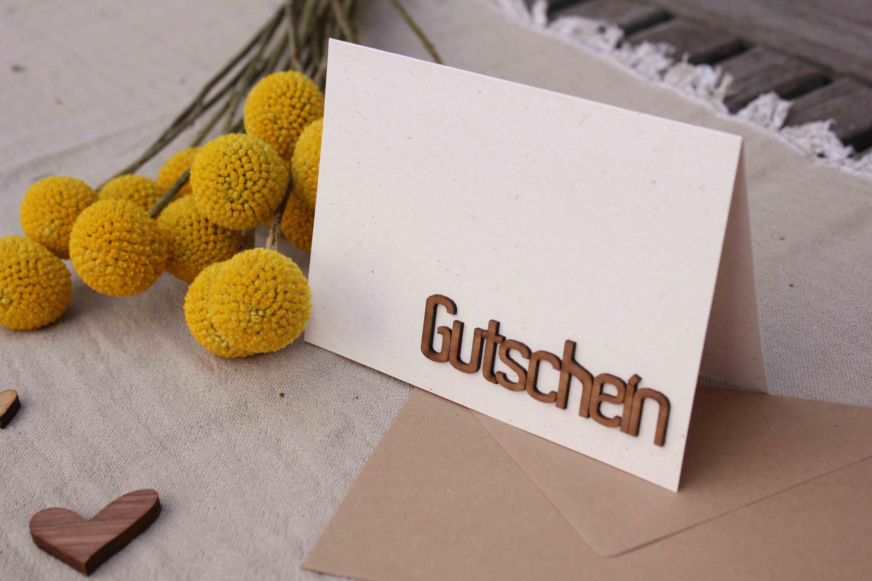 Produktbild Original Holzgrußkarte - Holzschriftzug, Gutschein 2 von 3