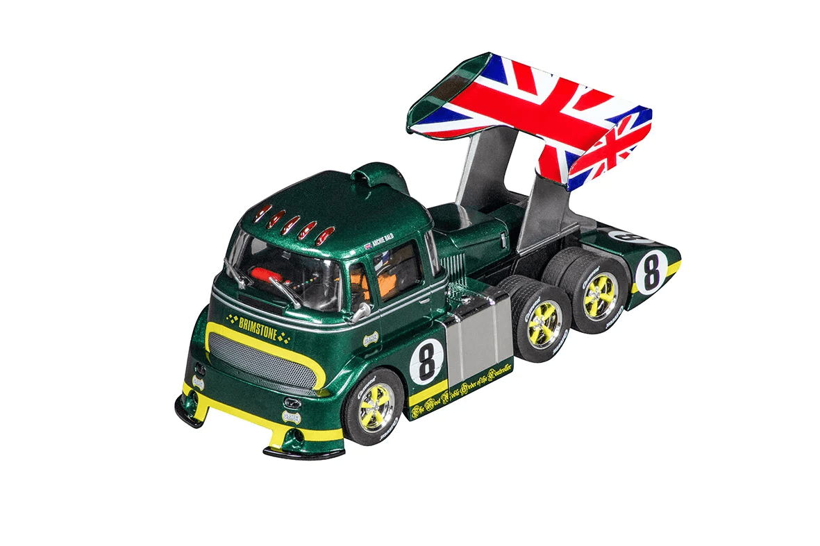 Carrera DIGITAL 132 - Racetruck Cabover British Racing Green No.8 Slotcar 1:32