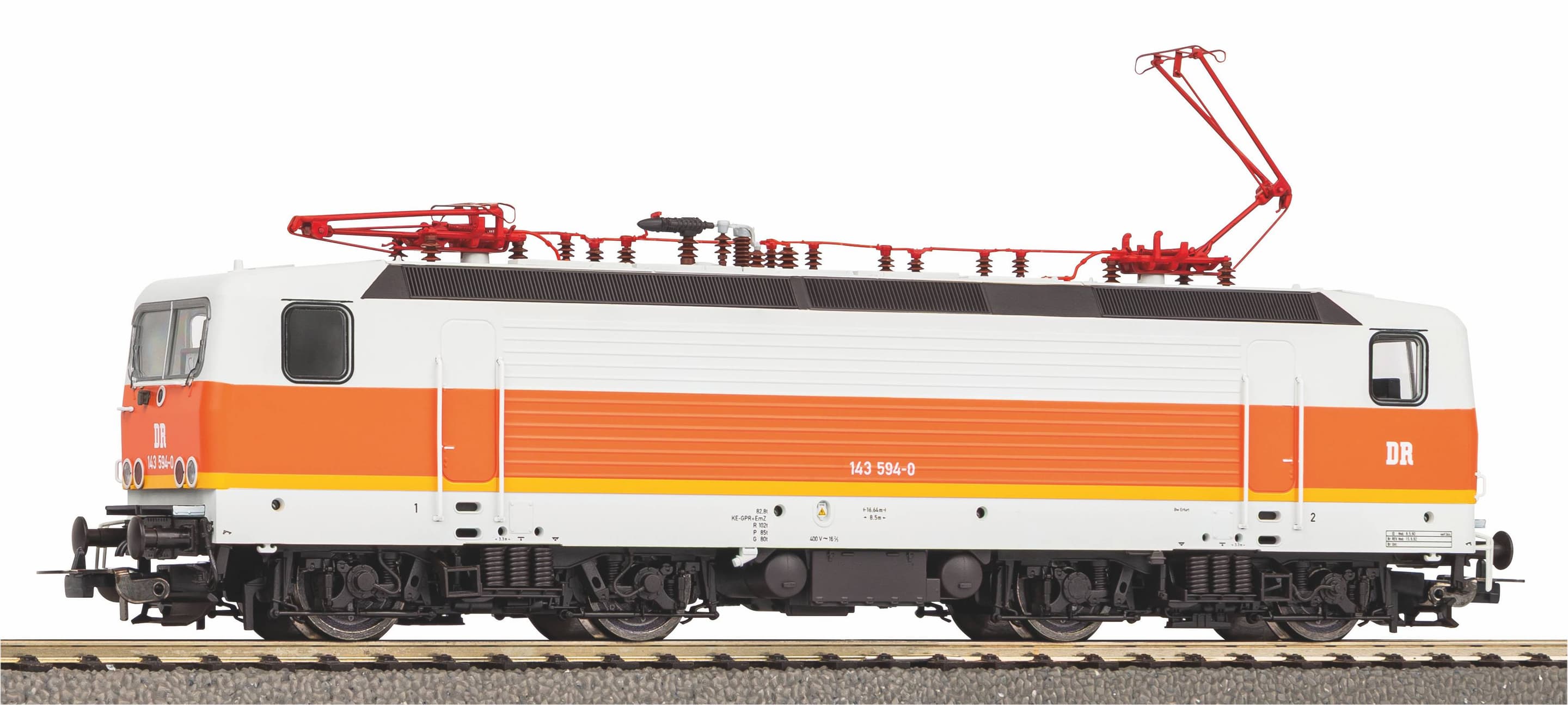 PIKO 21698 H0 E-Lok BR 143 S-Bahn DR IV-V