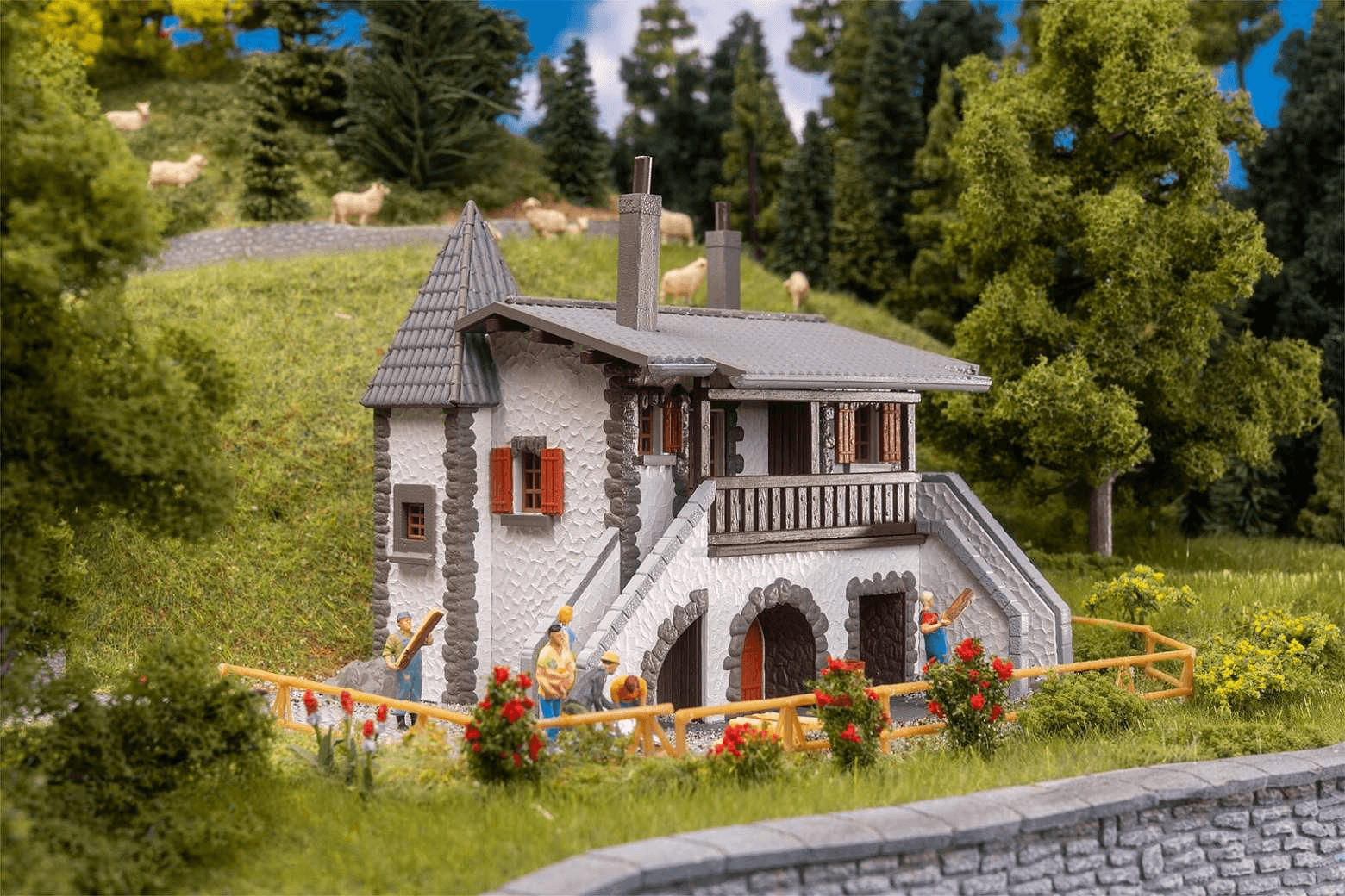 FALLER H0 191839 Haus Alpina mit Türmchen Bausatz